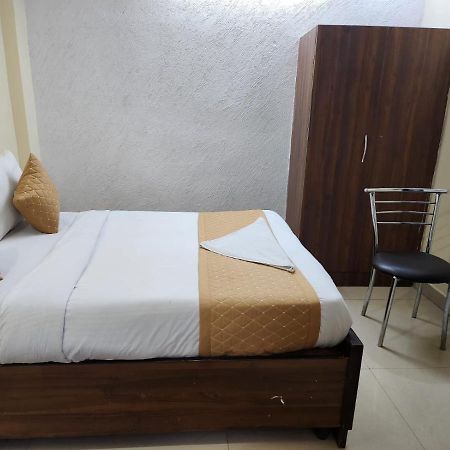 Hotel Cozy Cave Nowe Delhi Zewnętrze zdjęcie