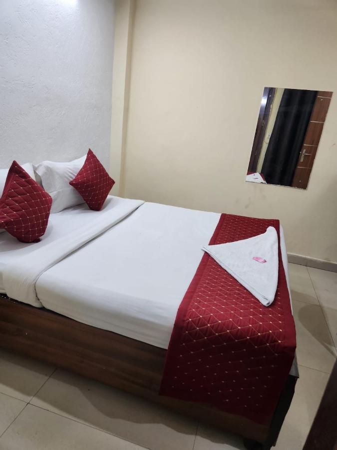 Hotel Cozy Cave Nowe Delhi Zewnętrze zdjęcie