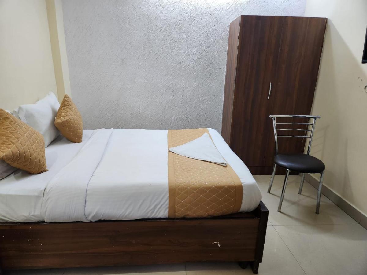 Hotel Cozy Cave Nowe Delhi Zewnętrze zdjęcie