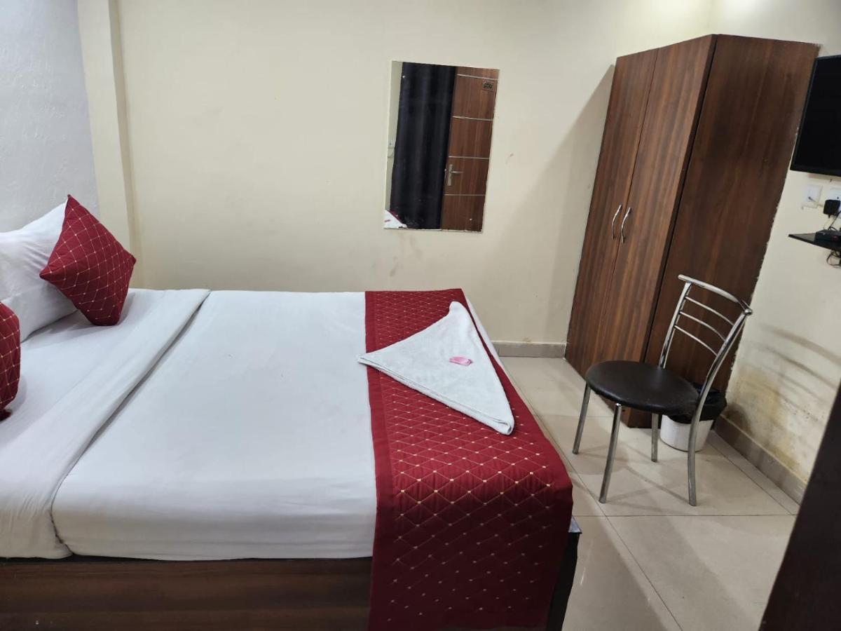 Hotel Cozy Cave Nowe Delhi Zewnętrze zdjęcie