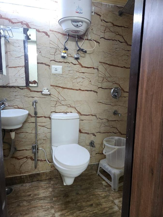 Hotel Cozy Cave Nowe Delhi Zewnętrze zdjęcie