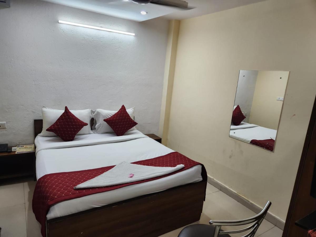 Hotel Cozy Cave Nowe Delhi Zewnętrze zdjęcie